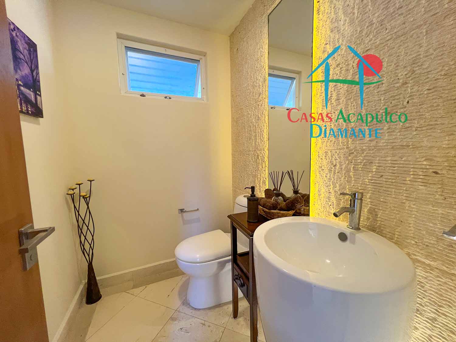 Son Vida Dominica 8 - Baño de visitas 1